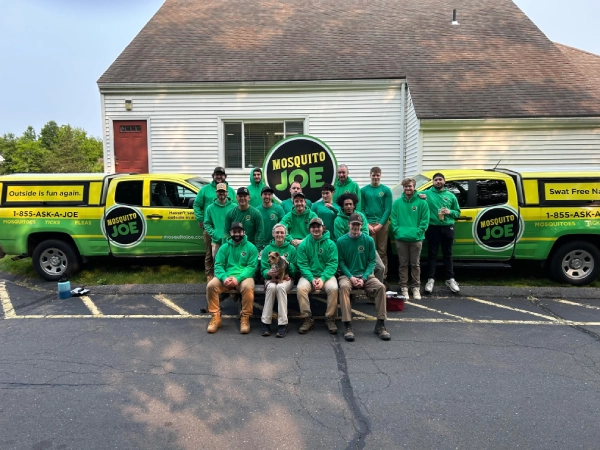 Mosquito Joe of Farmington Valley Group Photo.